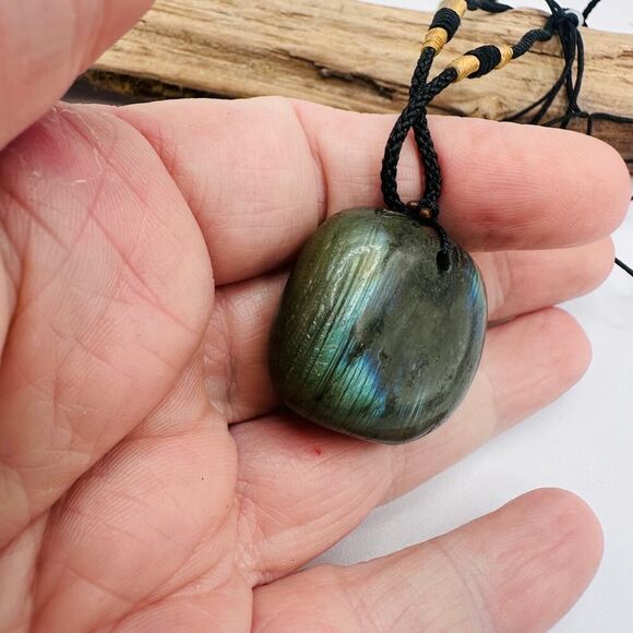 Natural Labradorite Healing Stone Cord Necklace - Picture 4 of 6
